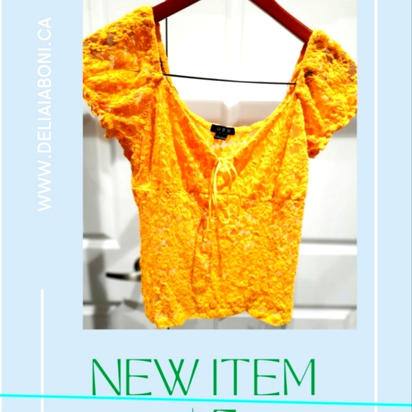 Tops - Picture 2 of 3